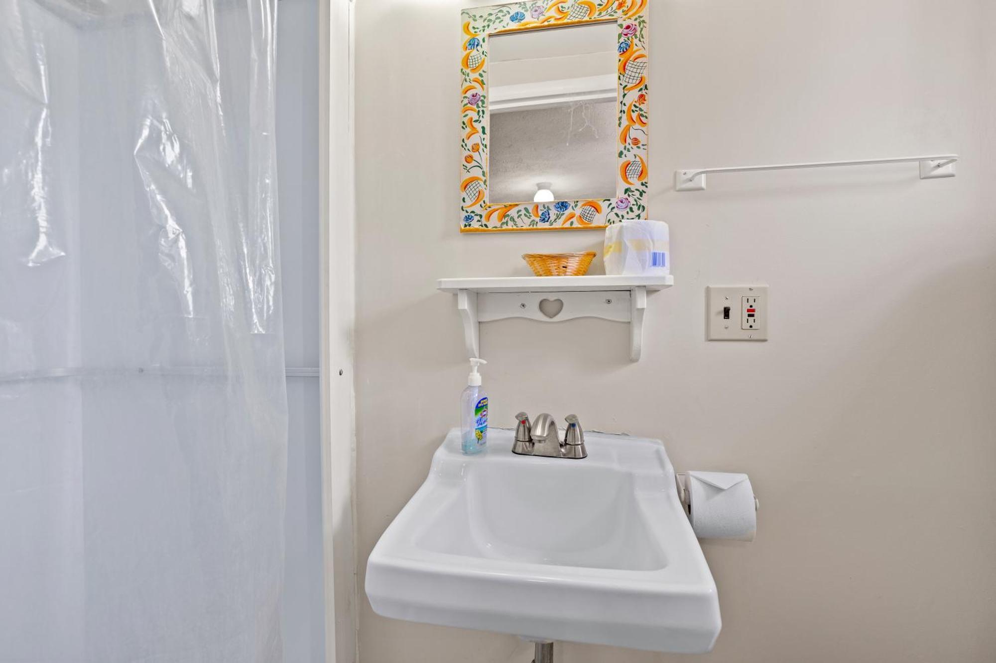 Beach Motel And Suites Олд Орчард Бийч Стая снимка