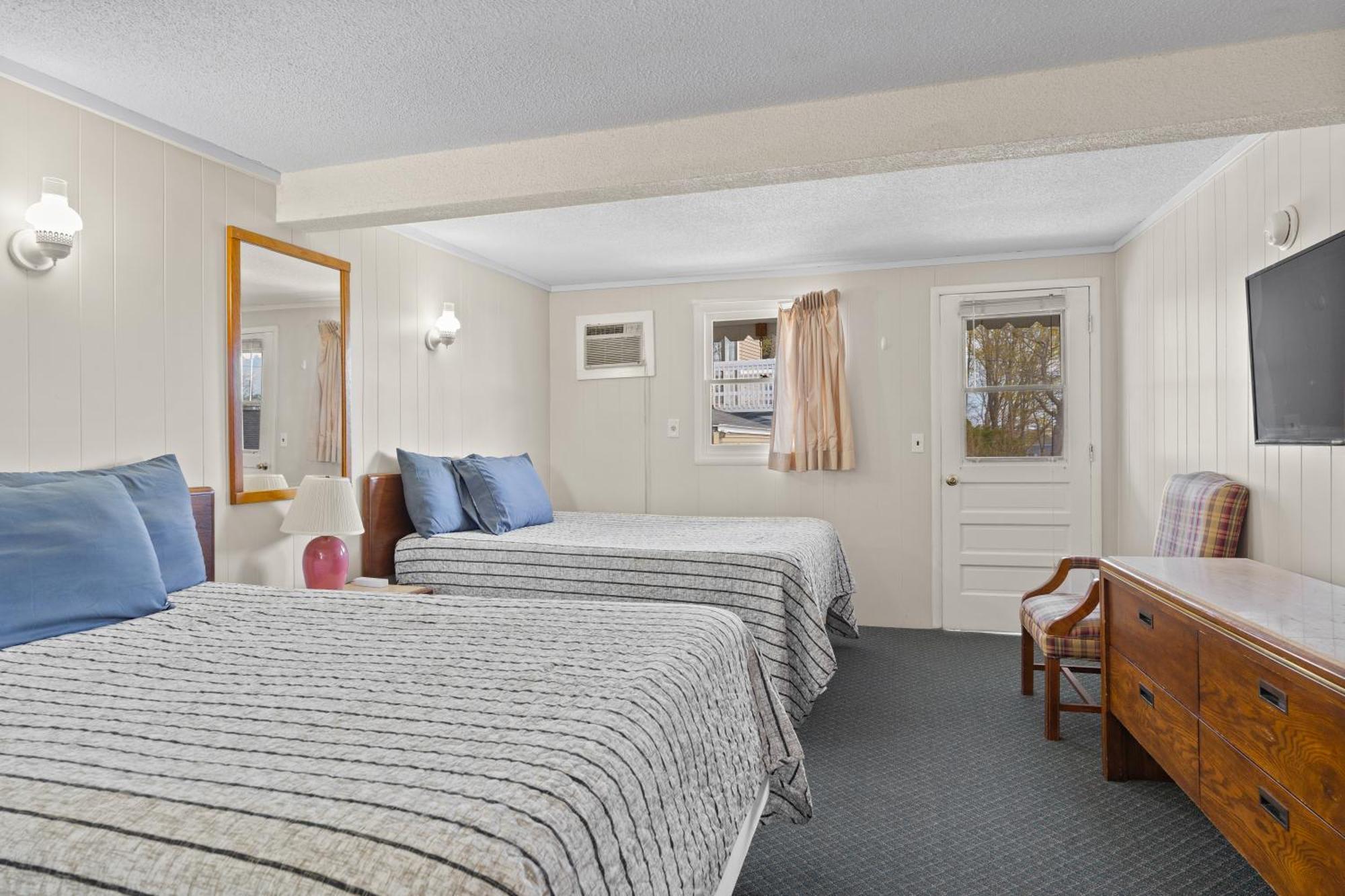 Beach Motel And Suites Олд Орчард Бийч Екстериор снимка